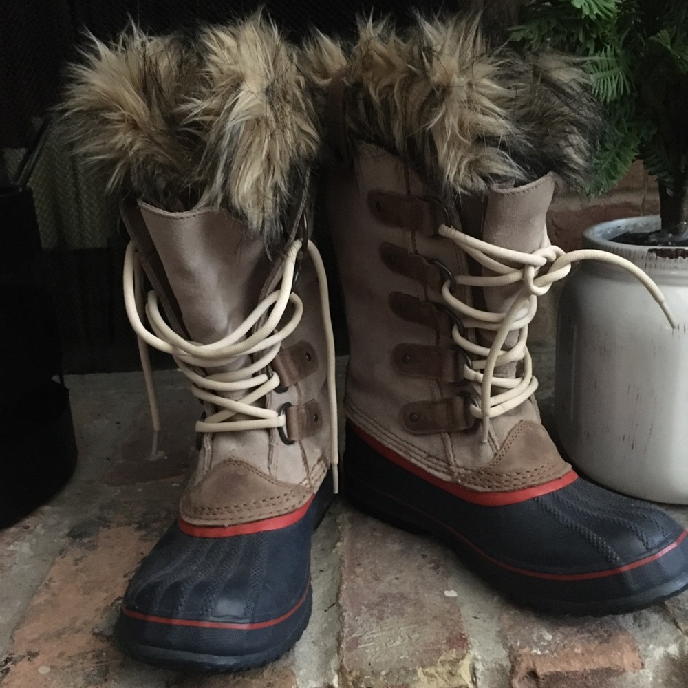 Sorel Snow Boot - Picture 2 of 7